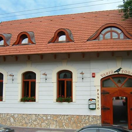 Varju Fogado Tapolca B&B 외부 사진